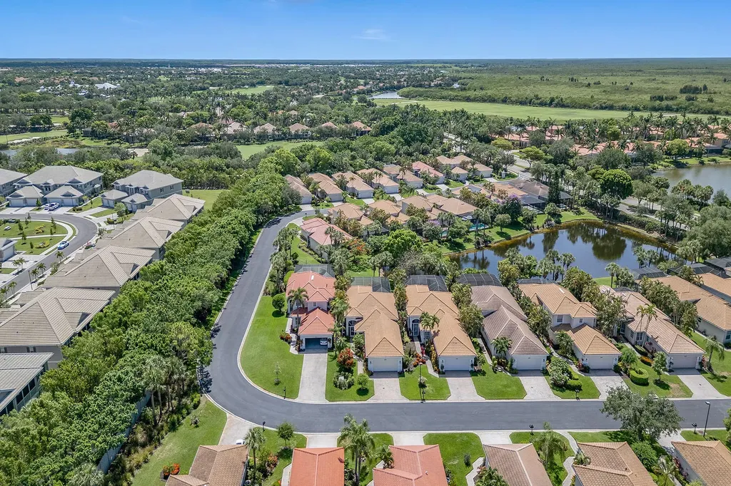 8556 Pepper Tree Way Naples FL 34114