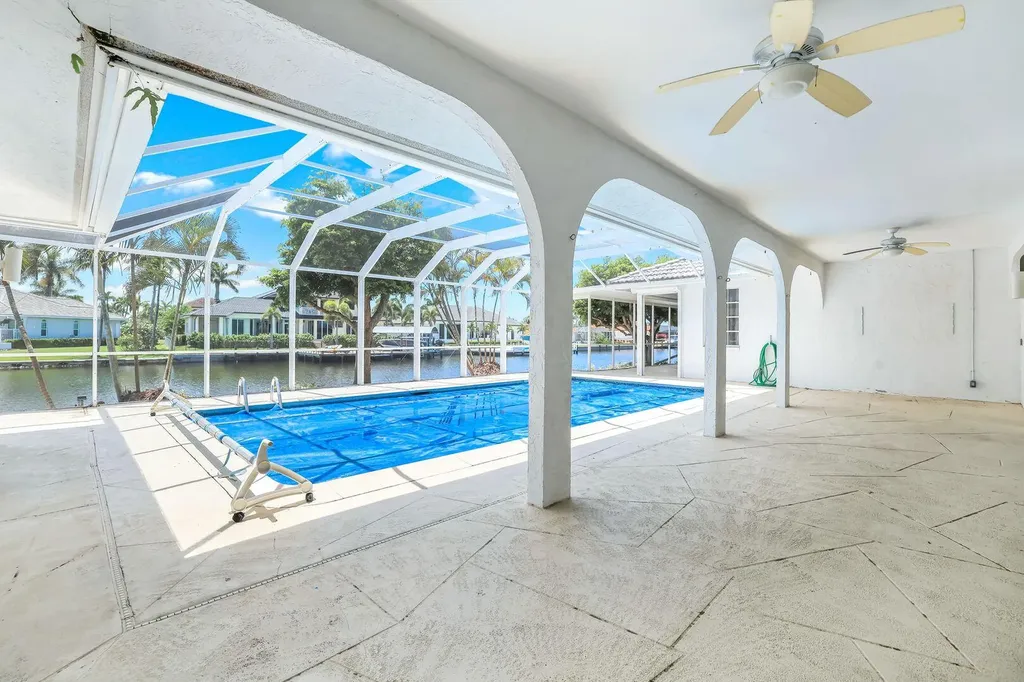 1895 Woodbine Court Marco Island FL 34145