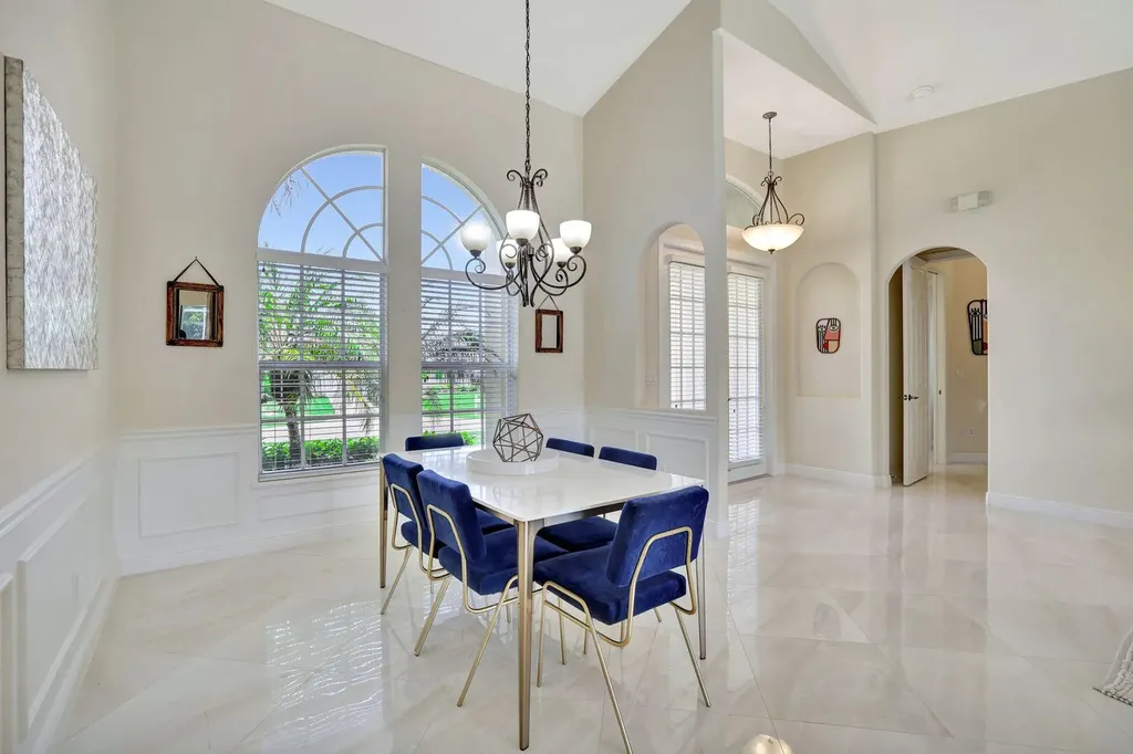 628 Hernando Drive Marco Island FL 34145