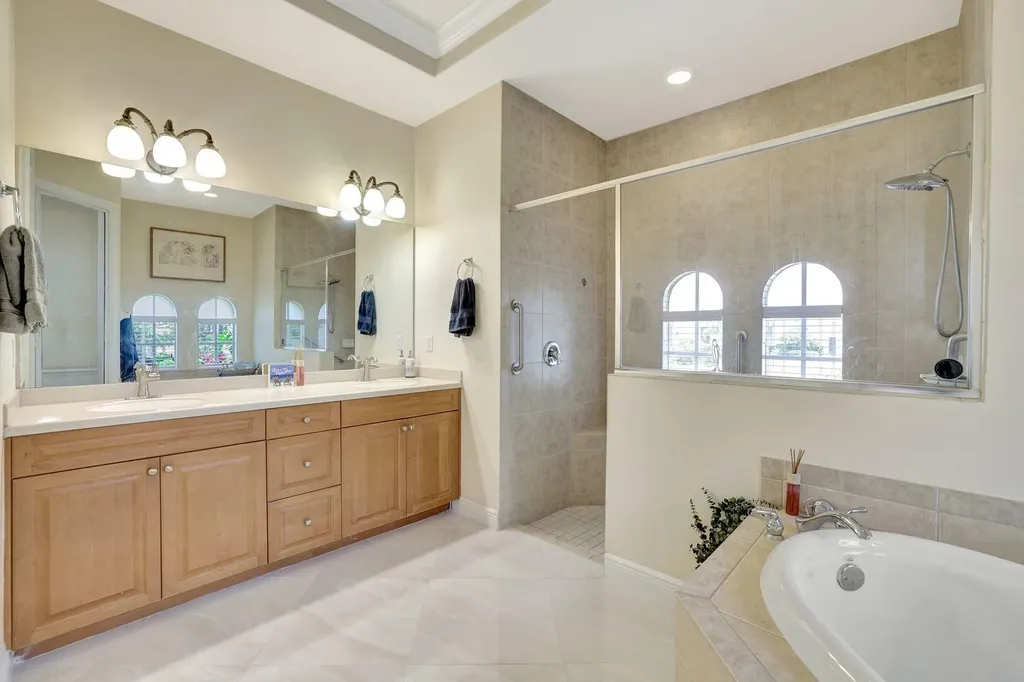 628 Hernando Drive Marco Island FL 34145