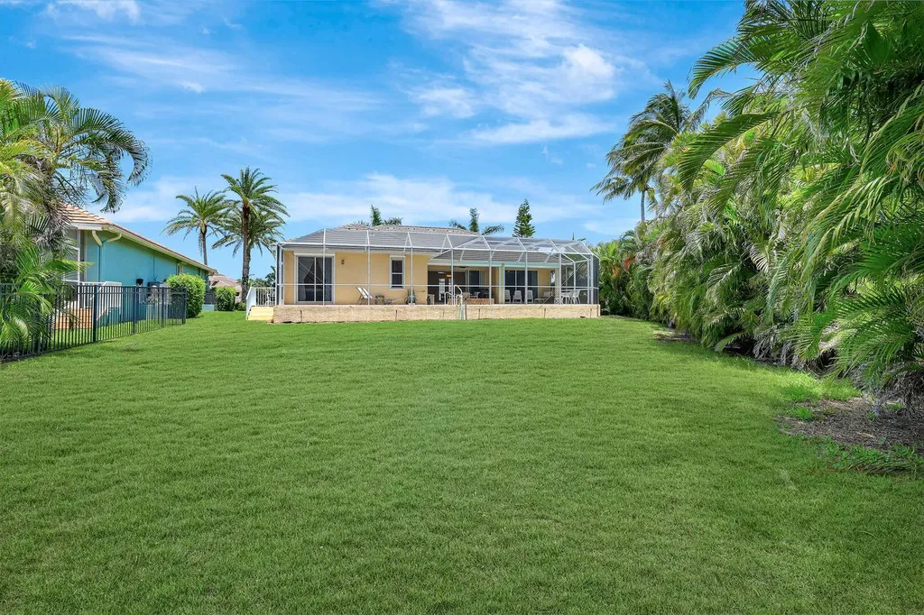 628 Hernando Drive Marco Island FL 34145