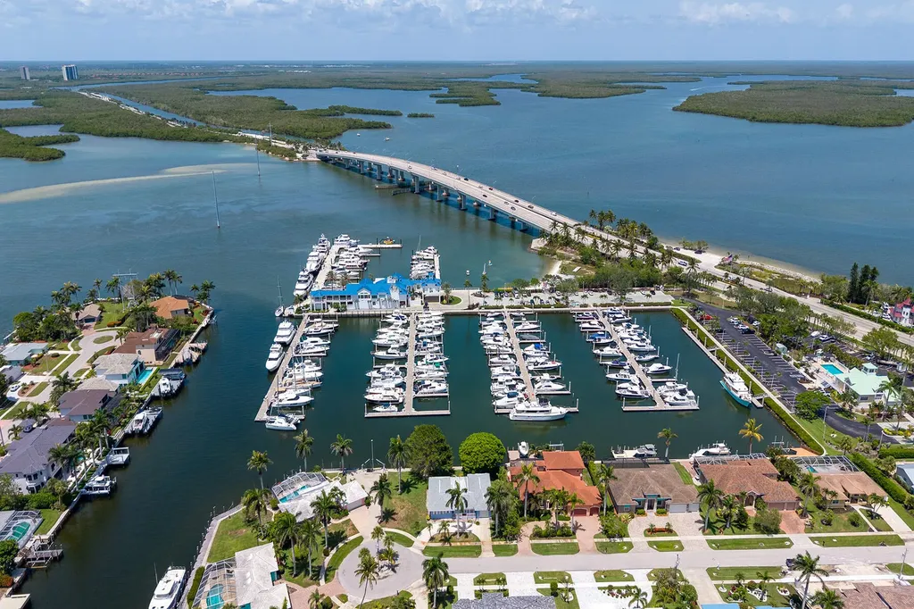 843 Buttonwood Court Marco Island FL 34145