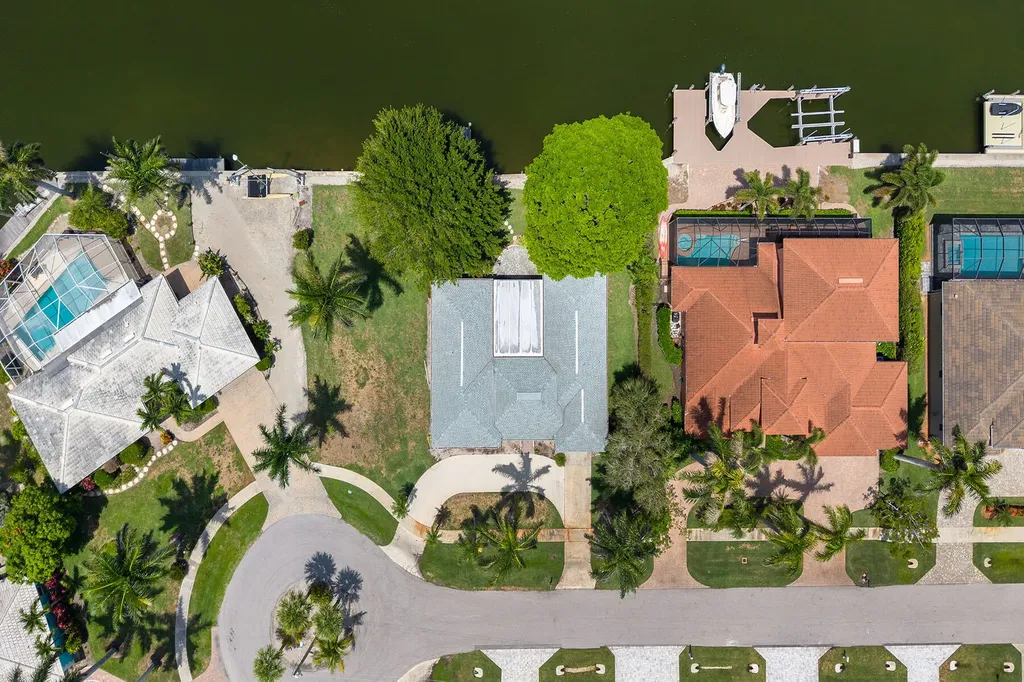 843 Buttonwood Court Marco Island FL 34145