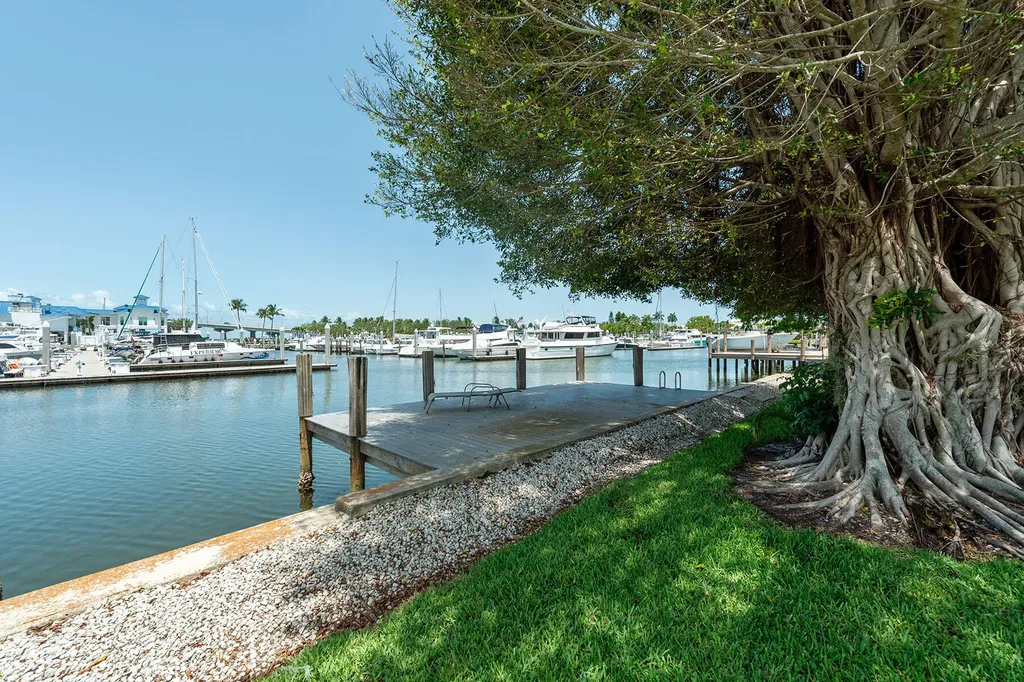 843 Buttonwood Court Marco Island FL 34145