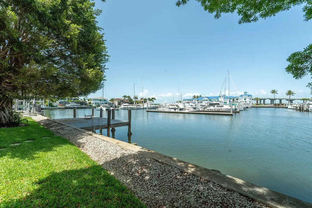 843 Buttonwood Court Marco Island FL 34145