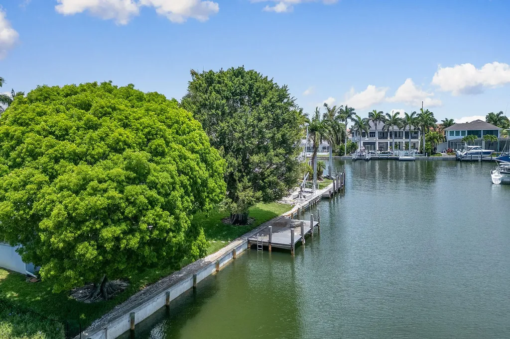 843 Buttonwood Court Marco Island FL 34145