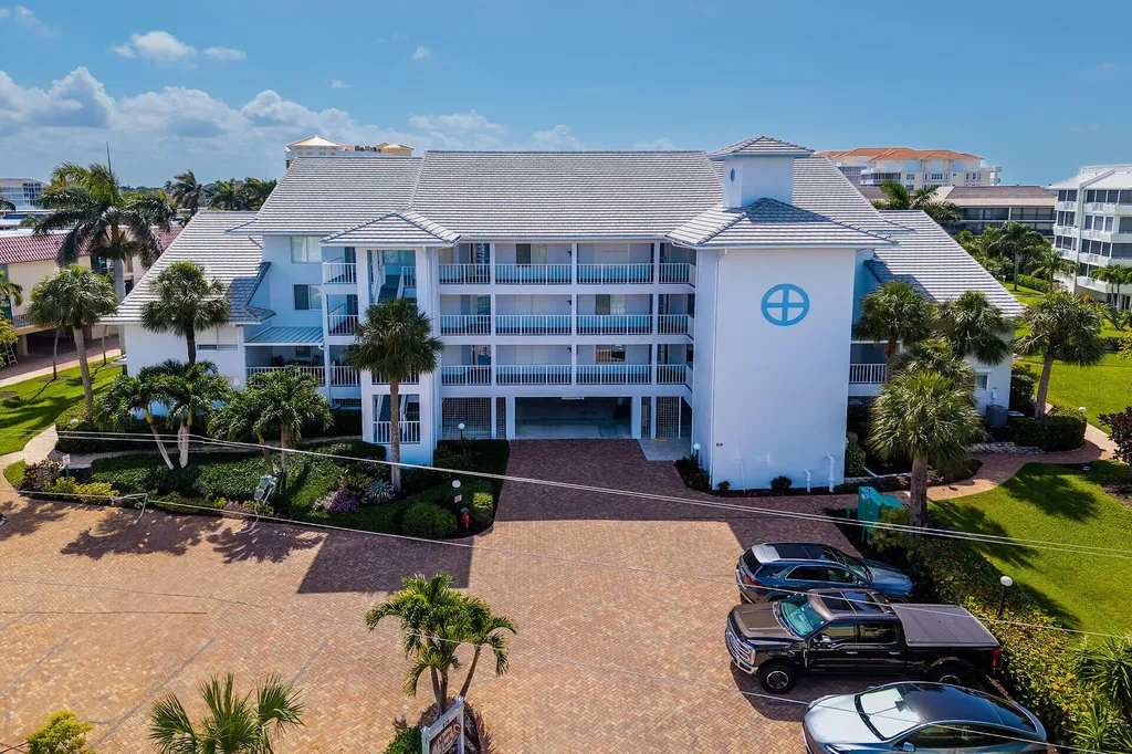 919 Huron Court Marco Island FL 34145