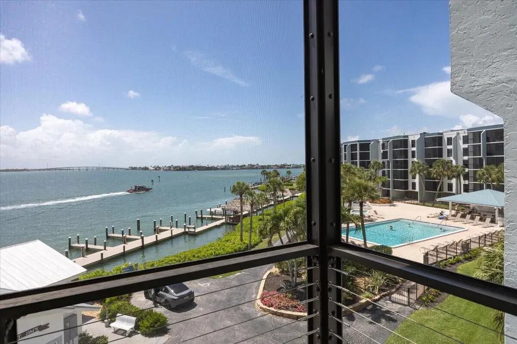 1085 NW Bald Eagle Marco Island FL 34145