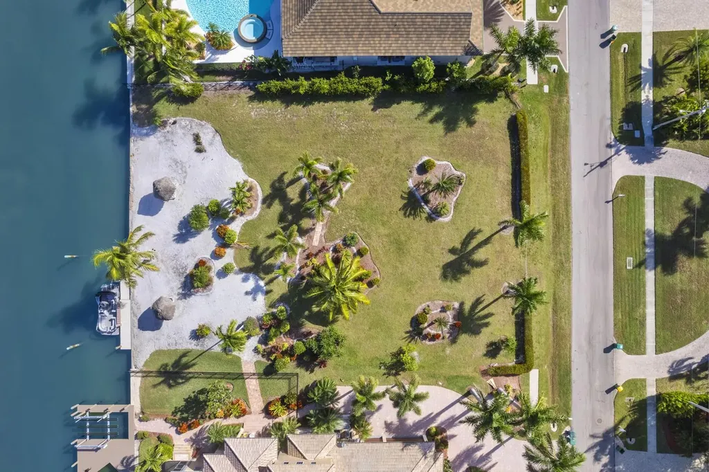 1668 Mcilvaine Court Marco Island FL 34145