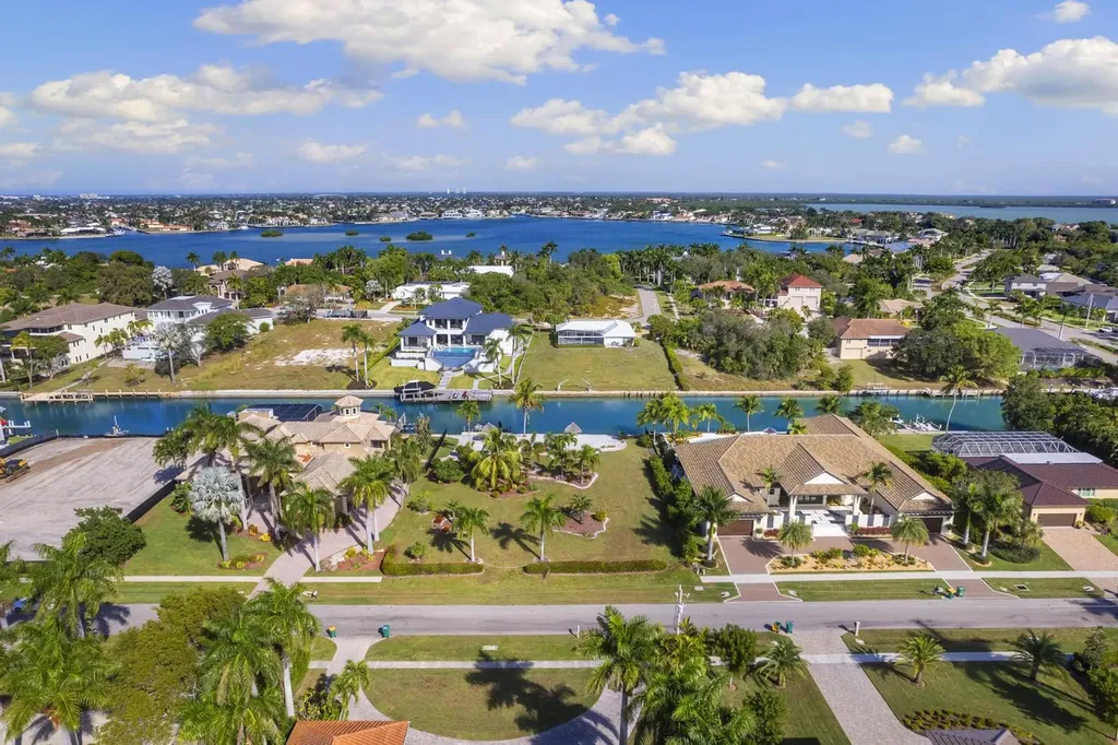 1668 Mcilvaine Court Marco Island FL 34145