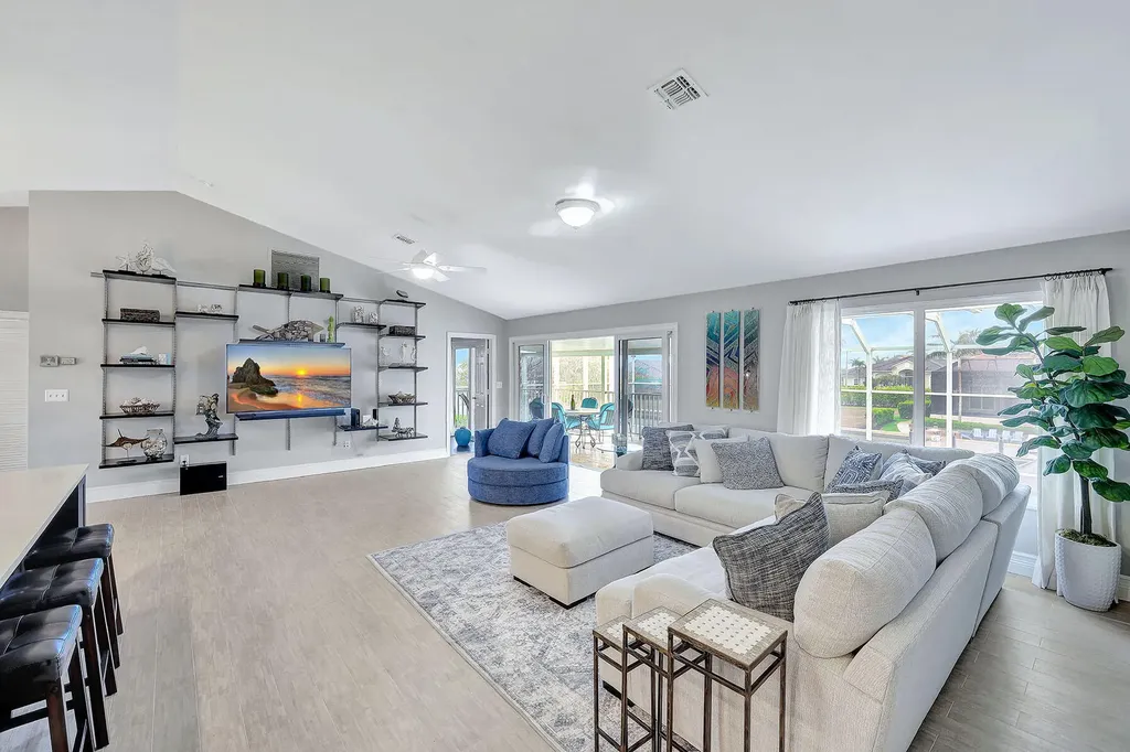 951 Snowberry Court Marco Island FL 34145