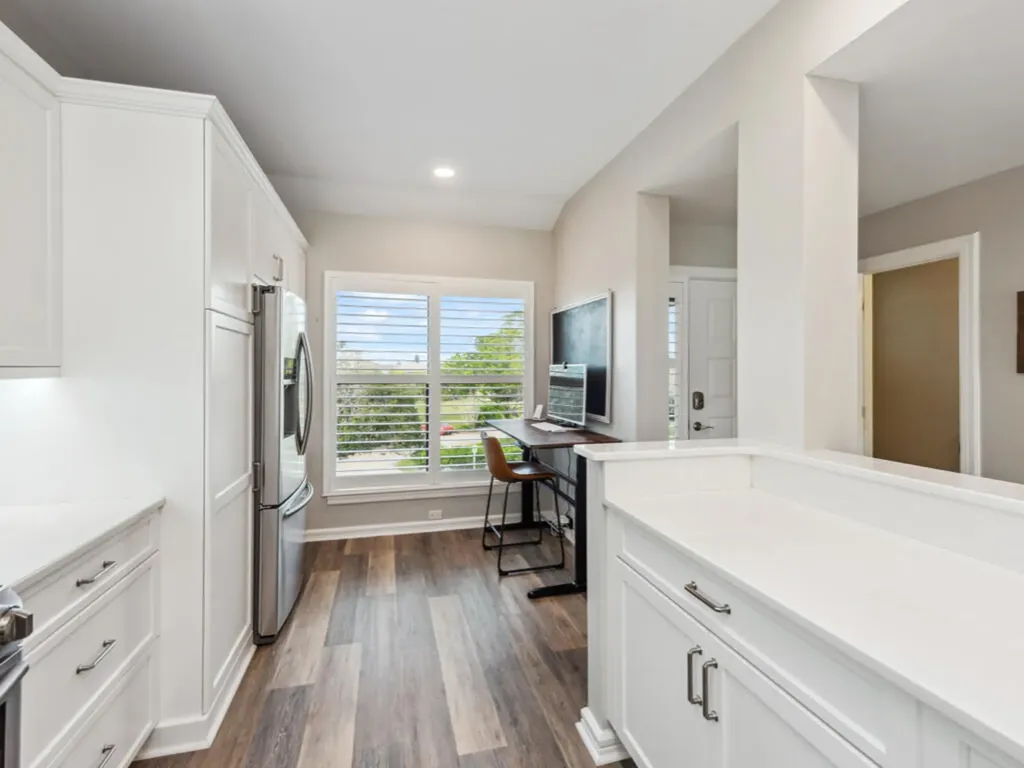 110 La Peninsula Naples FL 34113