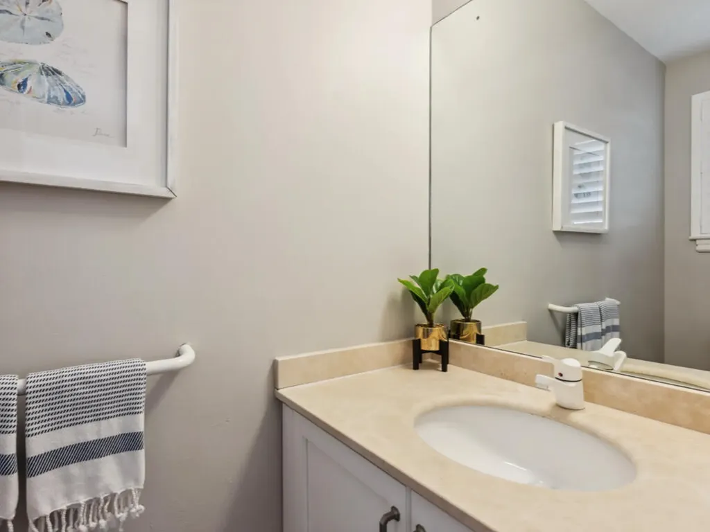 110 La Peninsula Naples FL 34113