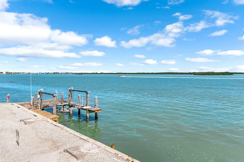 980 Iris Court Marco Island FL 34145