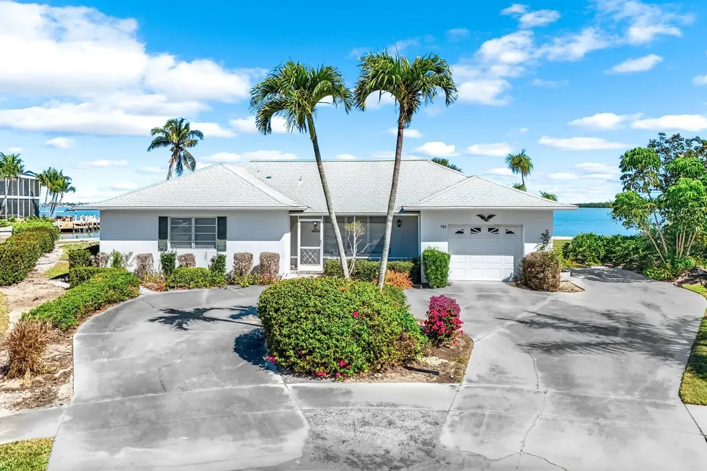 980 Iris Court Marco Island FL 34145