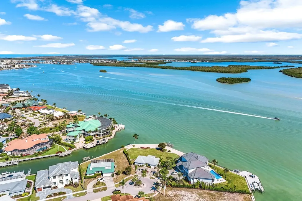 980 Iris Court Marco Island FL 34145