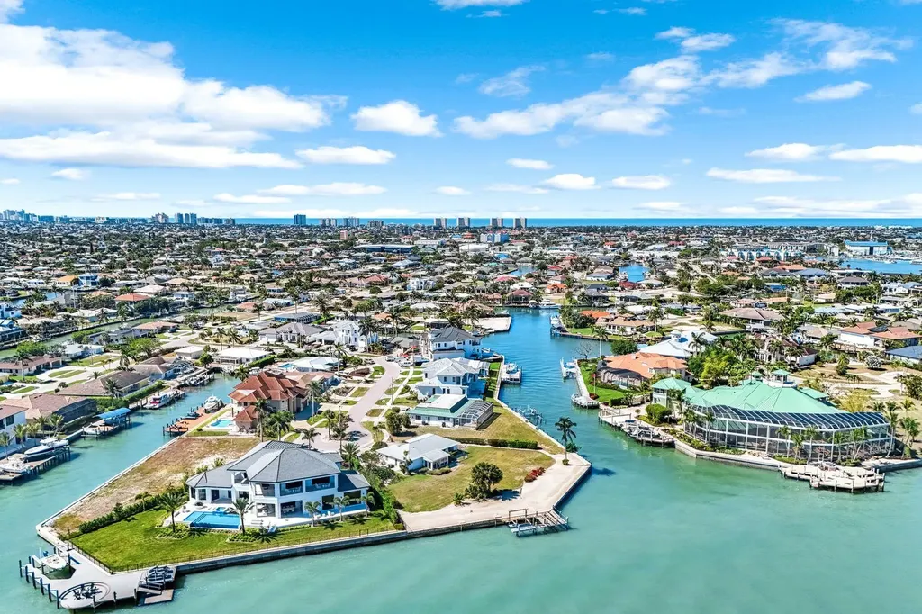 980 Iris Court Marco Island FL 34145