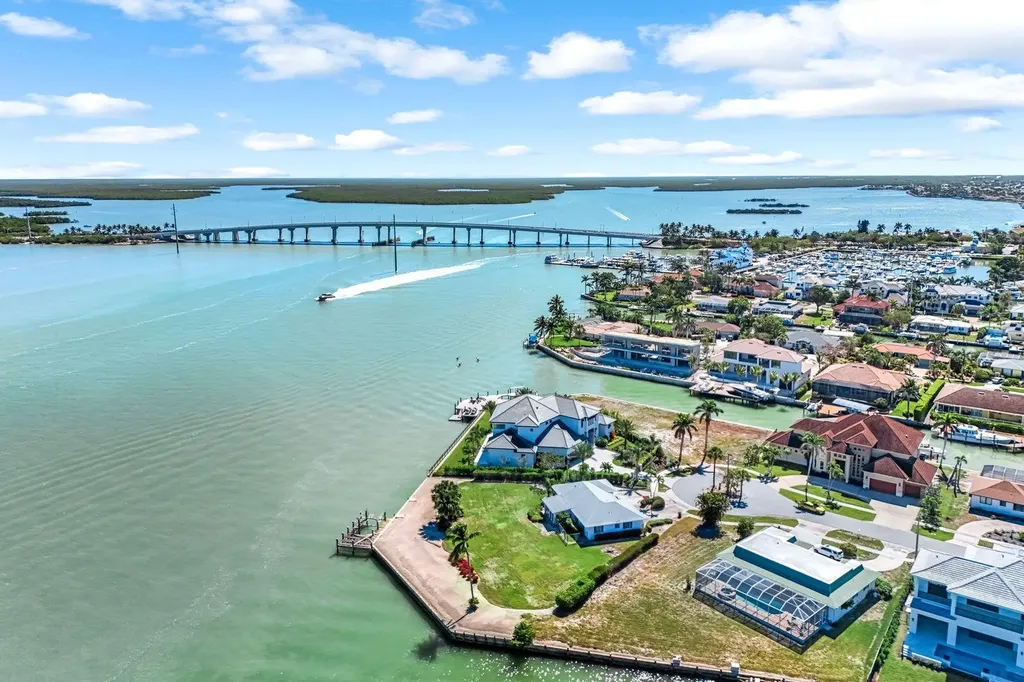 980 Iris Court Marco Island FL 34145