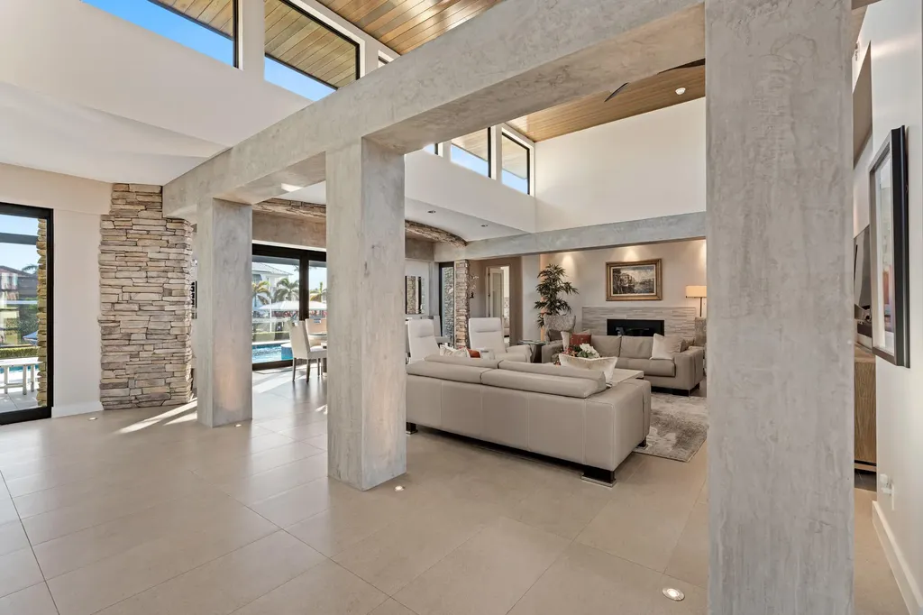 821 Magnolia Court Marco Island FL 34145