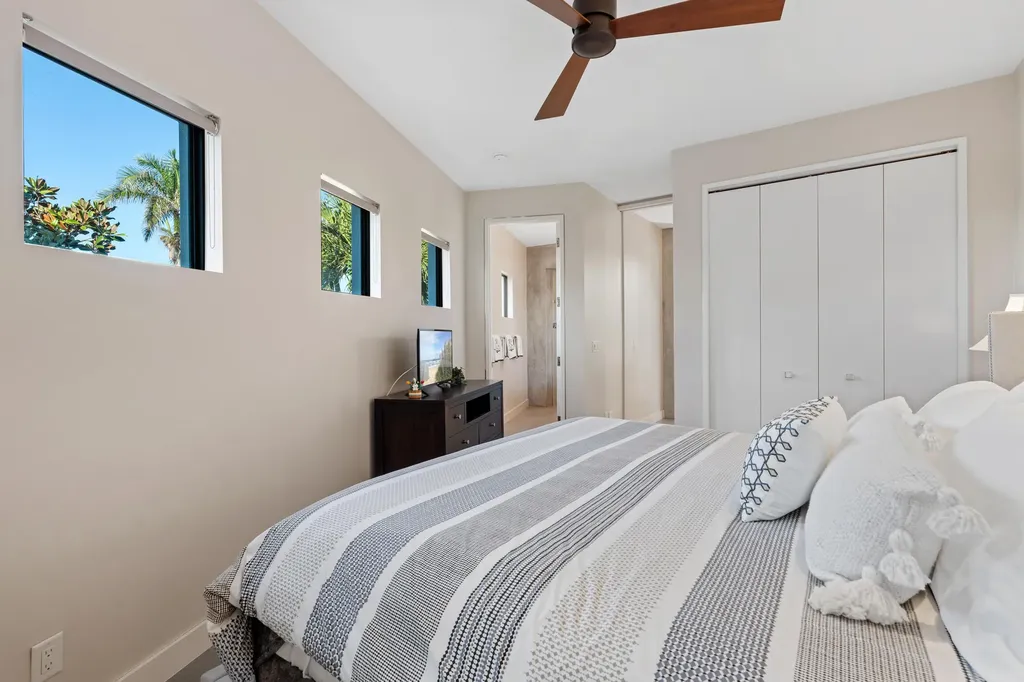 821 Magnolia Court Marco Island FL 34145