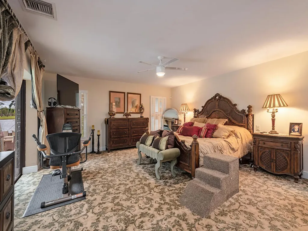 431 Forest Hills Boulevard Naples FL 34113