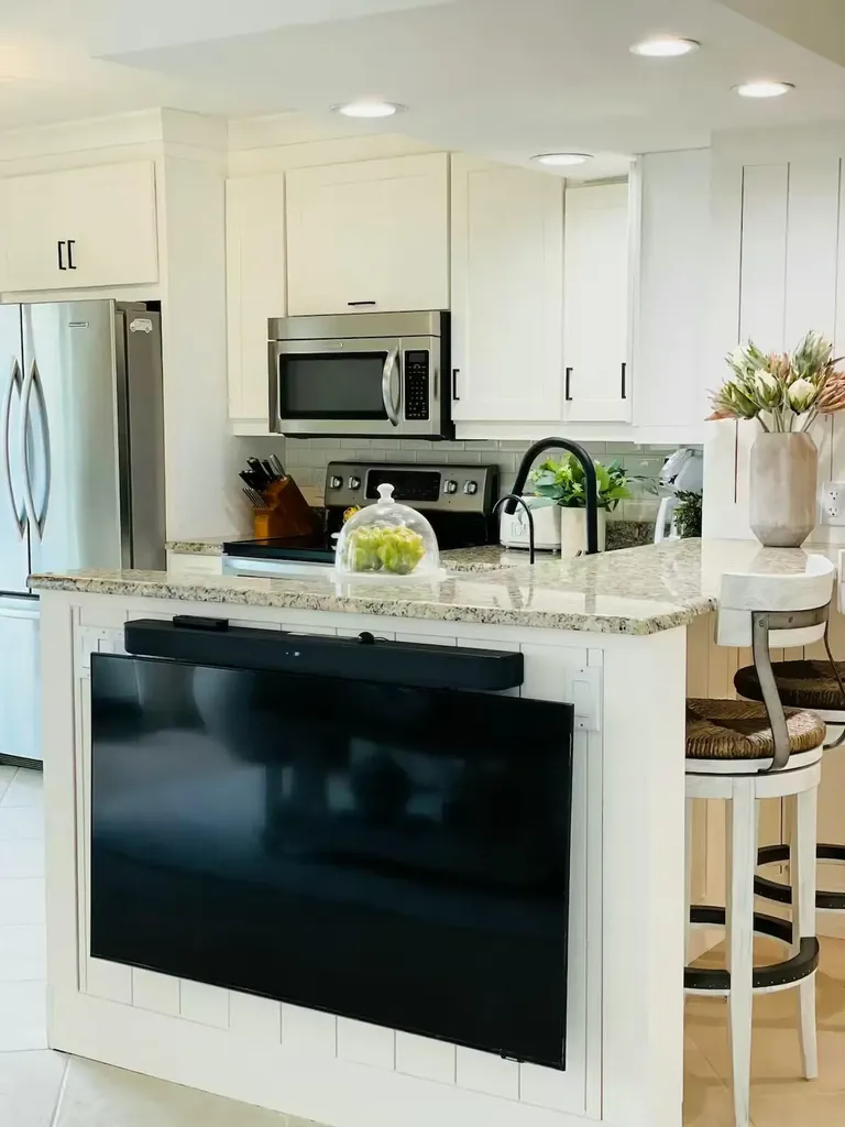 1085 Bald Eagle Drive Marco Island FL 34145