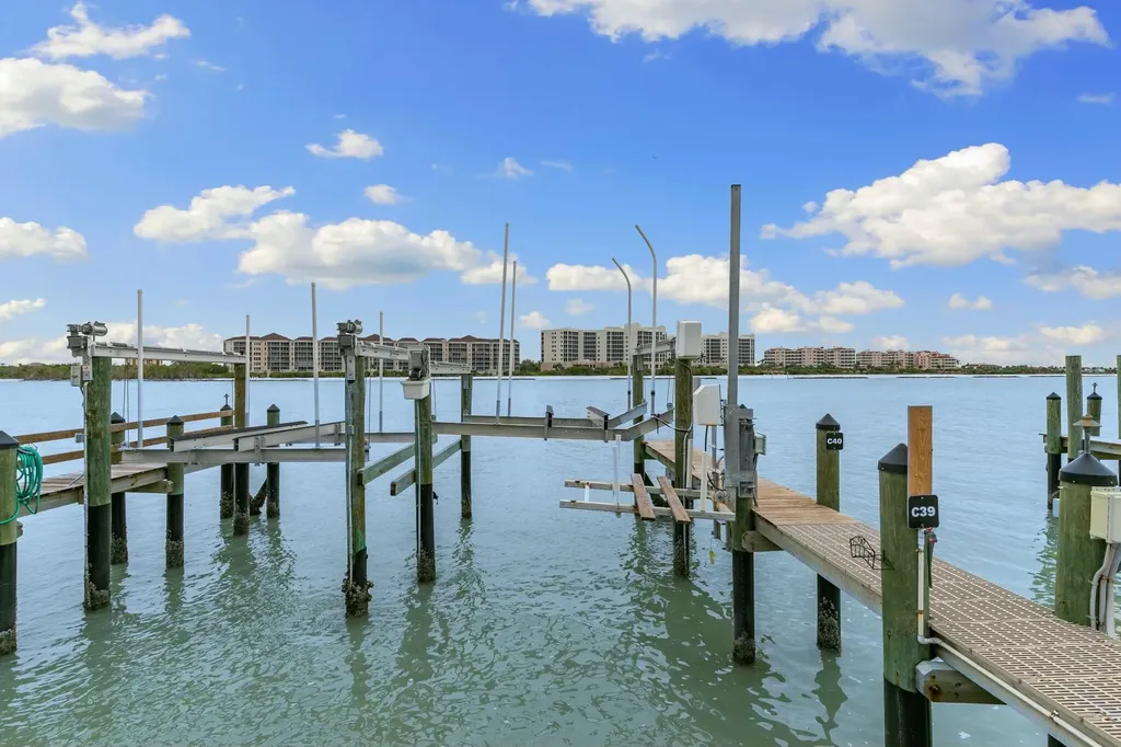 502 La Peninsula Boulevard Naples FL 34113