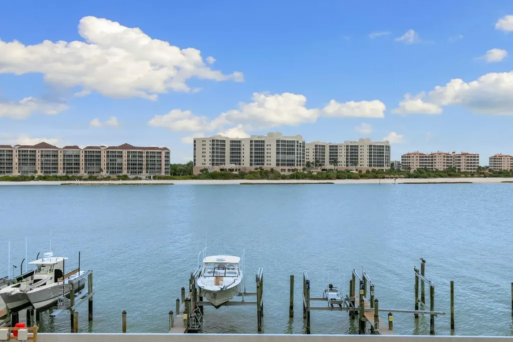 502 La Peninsula Boulevard Naples FL 34113