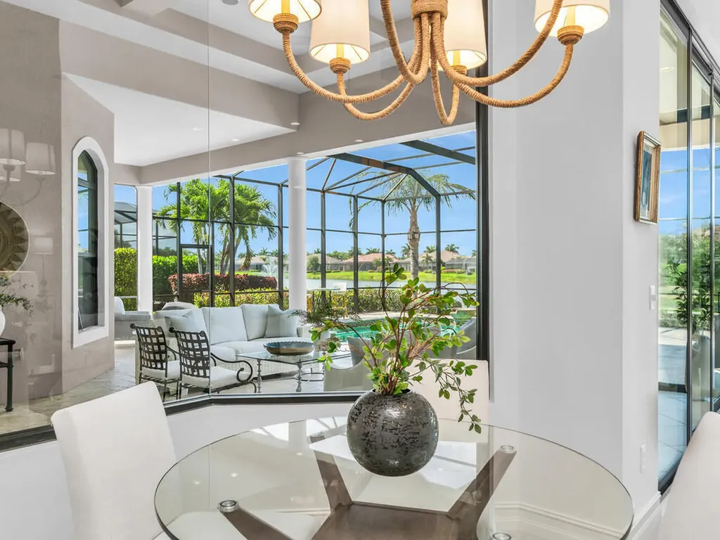 6564 Costa Circle Naples FL 34113