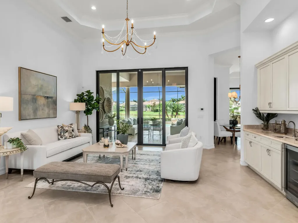 6564 Costa Circle Naples FL 34113