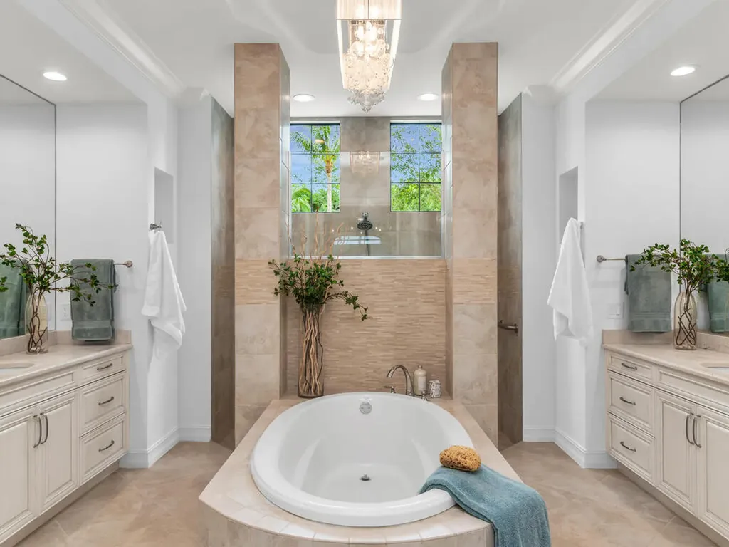 6564 Costa Circle Naples FL 34113