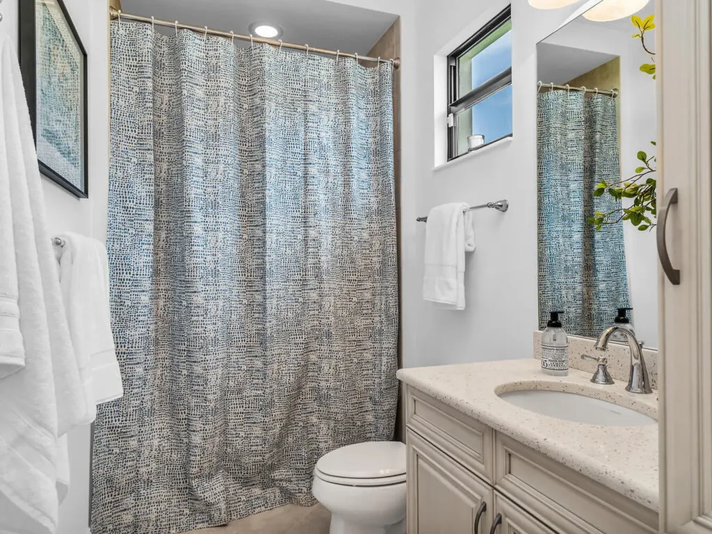 6564 Costa Circle Naples FL 34113