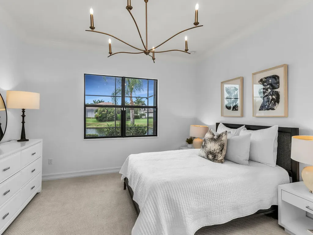 6564 Costa Circle Naples FL 34113