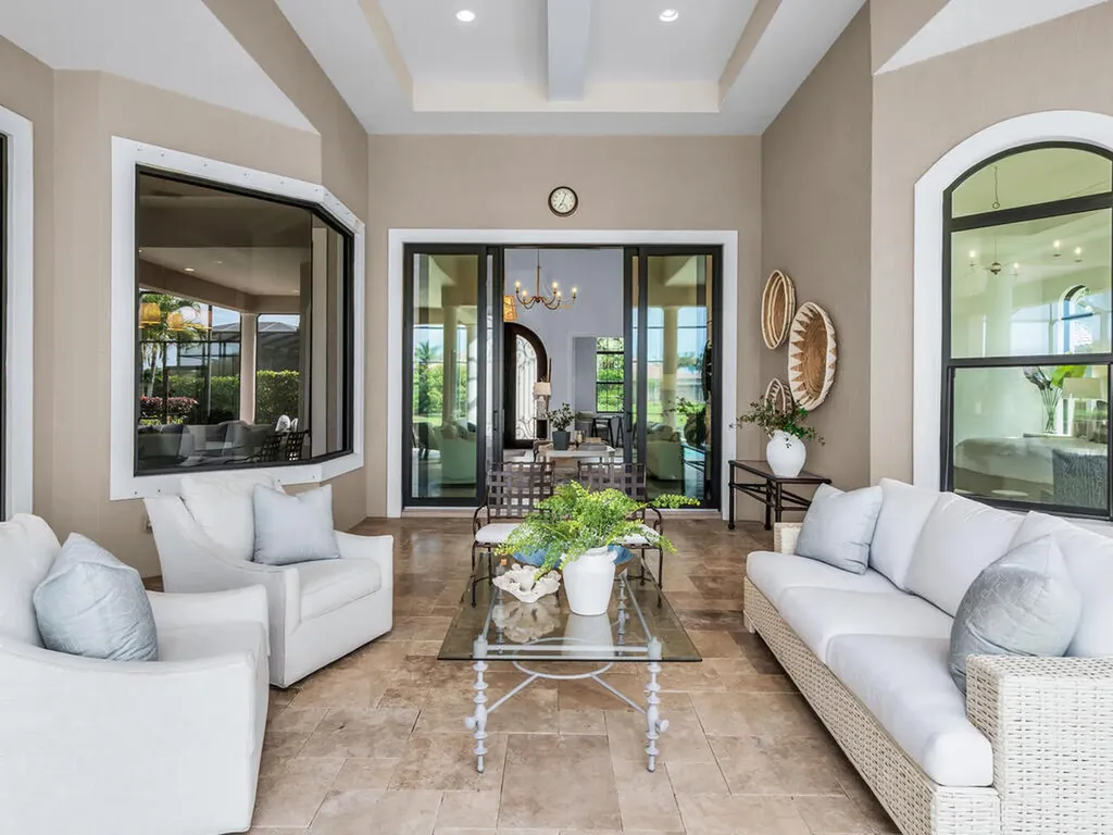 6564 Costa Circle Naples FL 34113