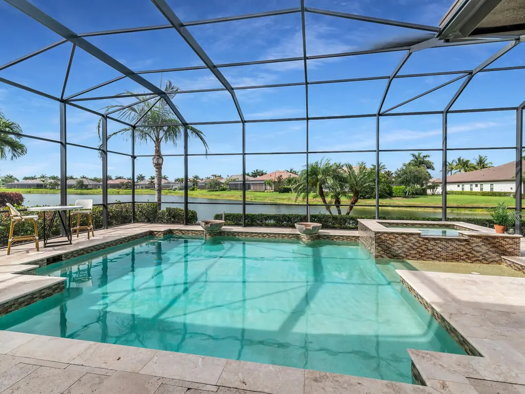 6564 Costa Circle Naples FL 34113