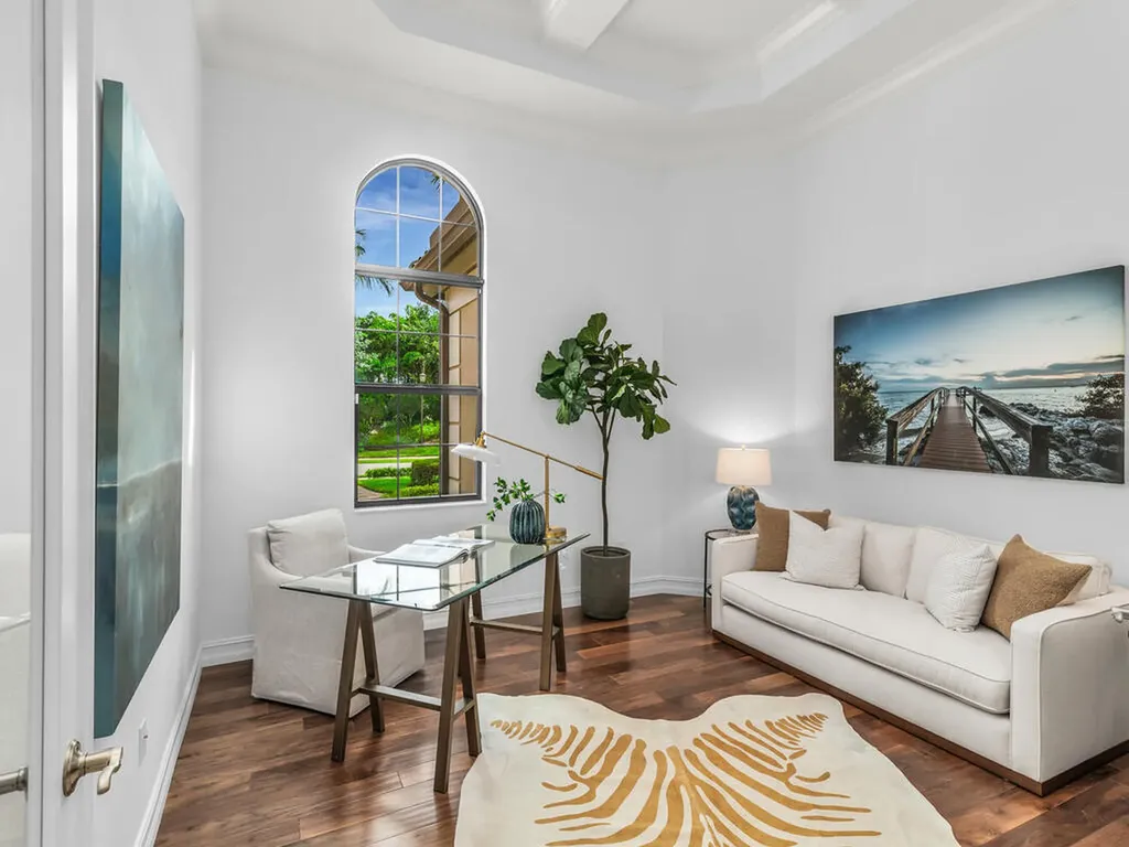 6564 Costa Circle Naples FL 34113