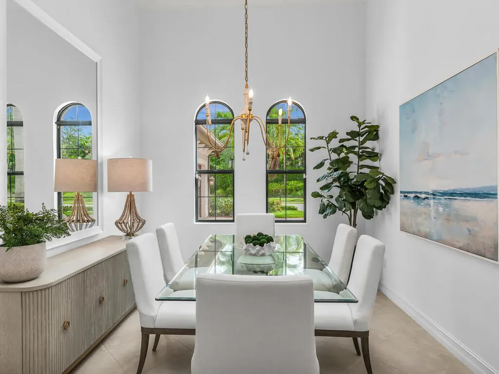 6564 Costa Circle Naples FL 34113