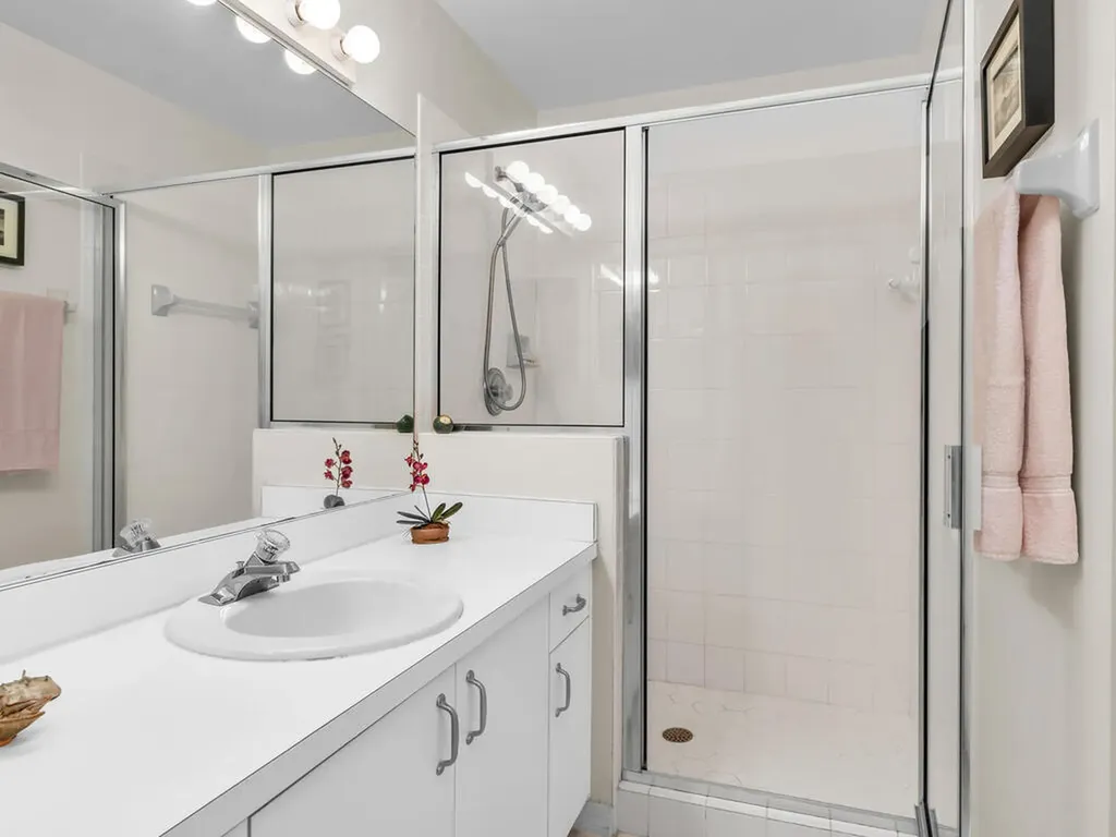 206 Newport Drive Naples FL 34114