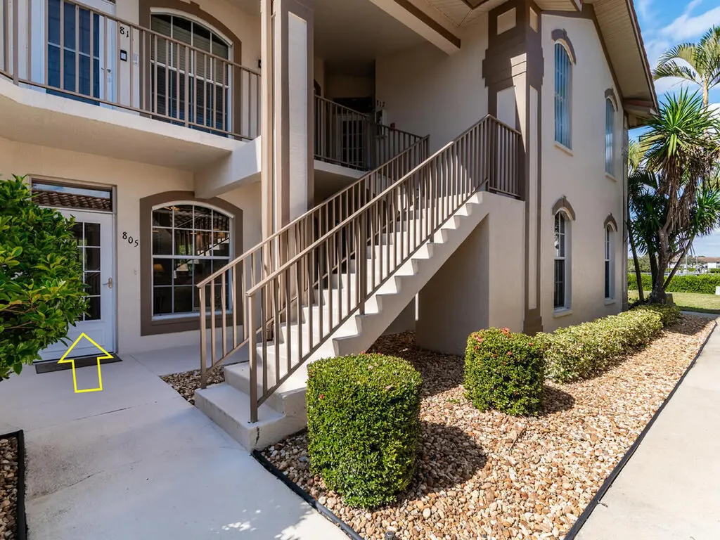 206 Newport Drive Naples FL 34114