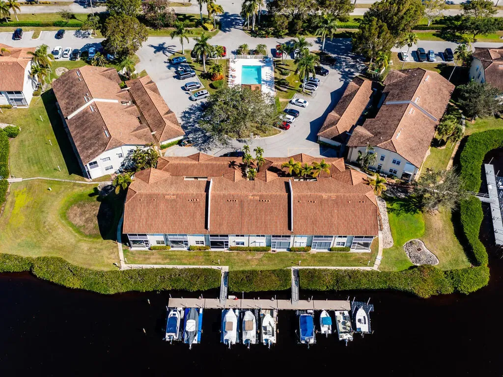 206 Newport Drive Naples FL 34114