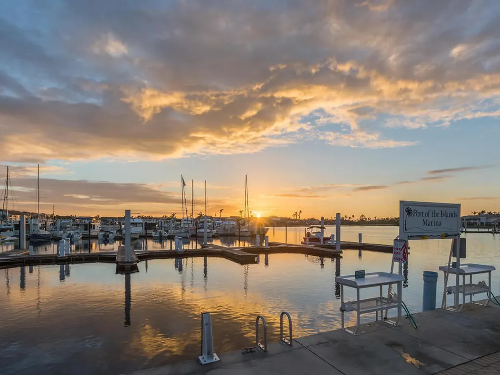 206 Newport Drive Naples FL 34114