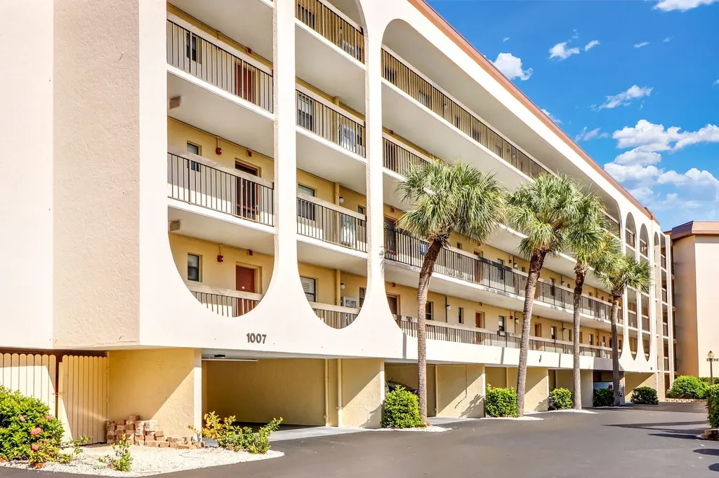 1027 Angler's Cove Marco Island FL 34145