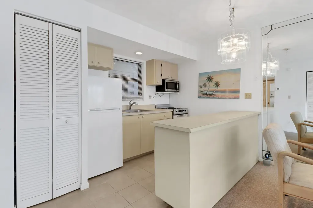1027 Angler's Cove Marco Island FL 34145