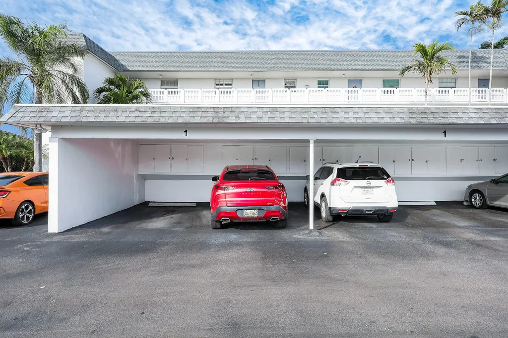 315 Saint Andrews Naples FL 34113