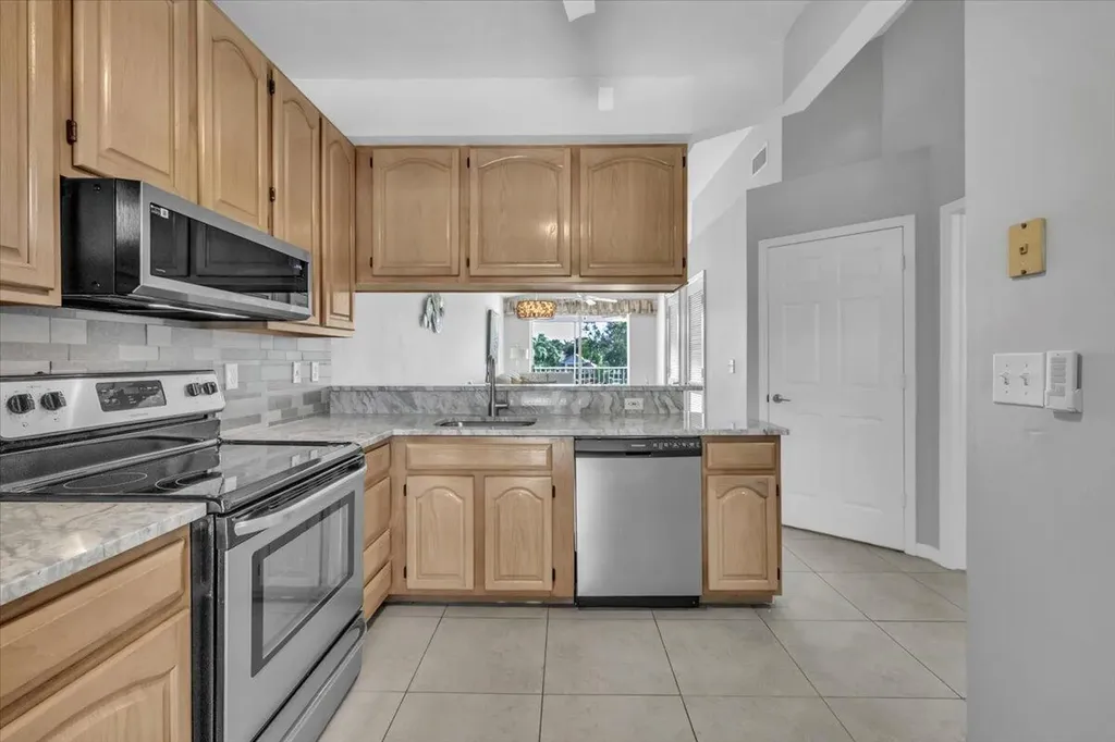 8161 Twelve Oaks Naples FL 34113