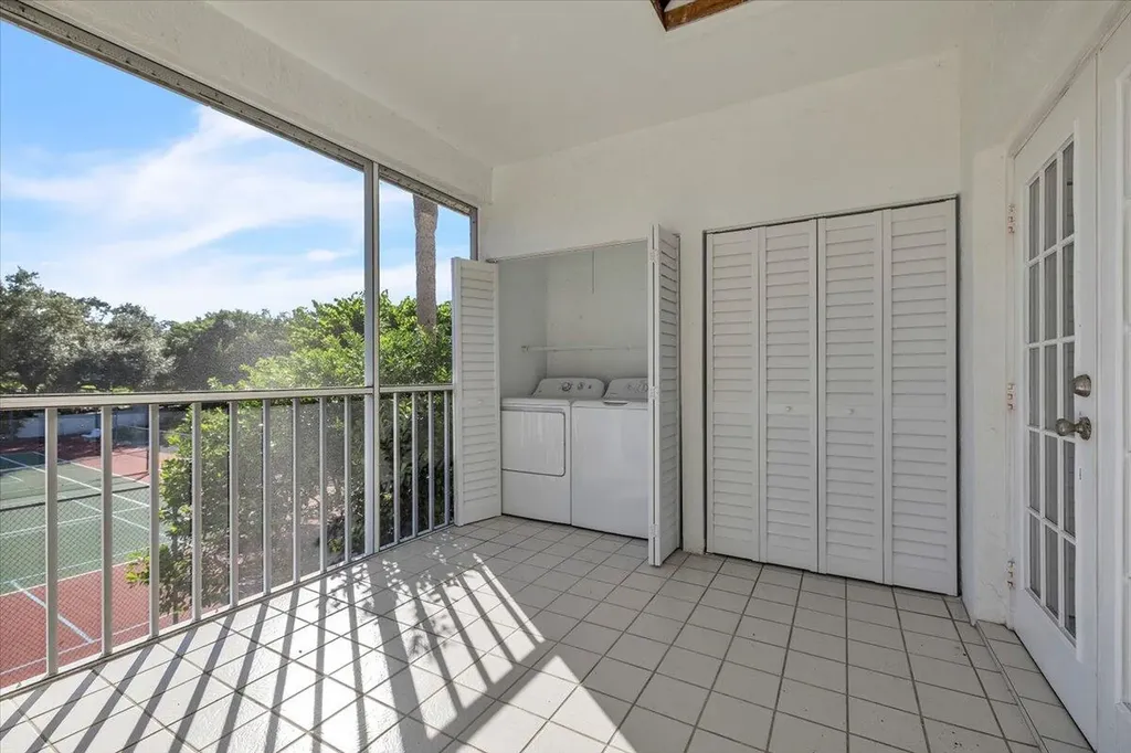 8161 Twelve Oaks Naples FL 34113