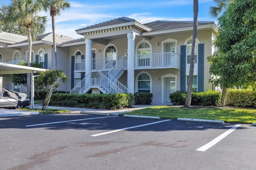 8161 Twelve Oaks Naples FL 34113