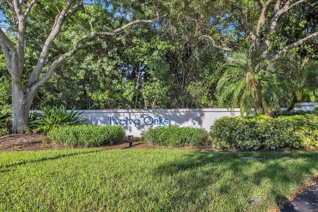 8161 Twelve Oaks Naples FL 34113