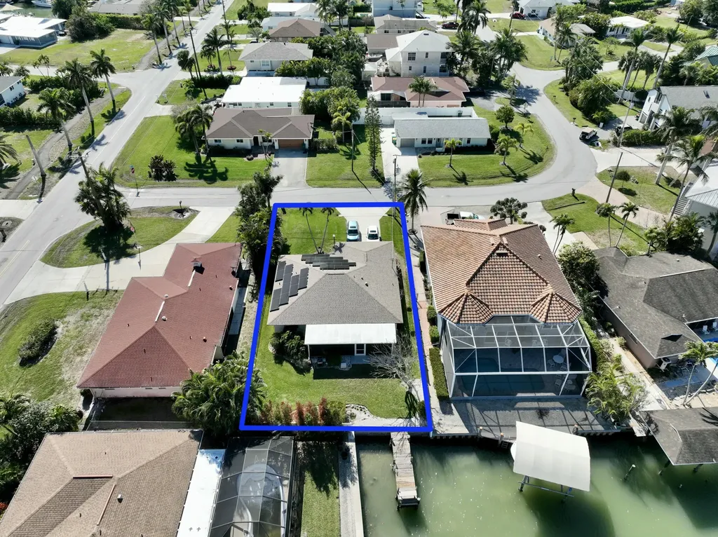 105 Jamaica Drive Naples FL 34113