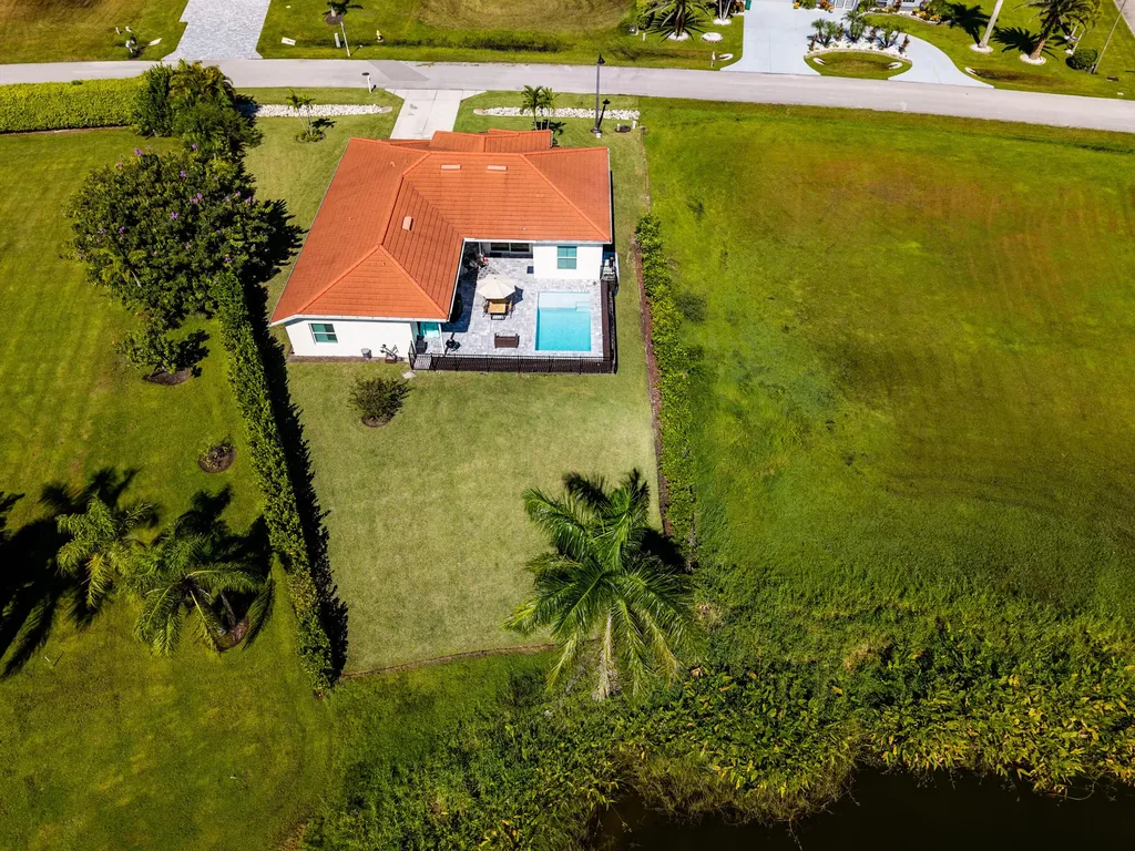 18198 Royal Hammock Boulevard Naples FL 34114